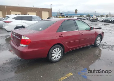 2005 Toyota Camry Le z USA, uszkodzony, nr VIN 4T1BE30K85U069379